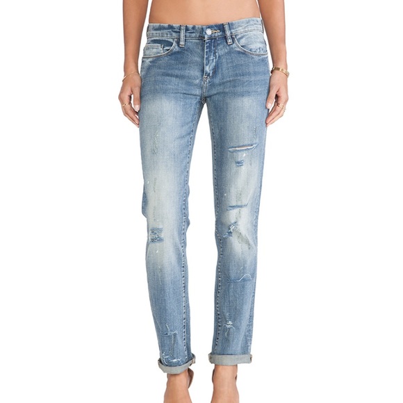 Blank NYC Distressed Boyfriend Jean Light Wash 26 - Picture 5 of 6